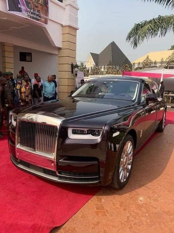 Watch As Billionaire Arthur Eze Ditch His Rolls-Royces For A Heavily Guarded Bicycle Ride - autojosh 