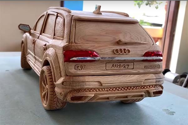 Check Out This Audi Q7 Carved In Wood By Hand