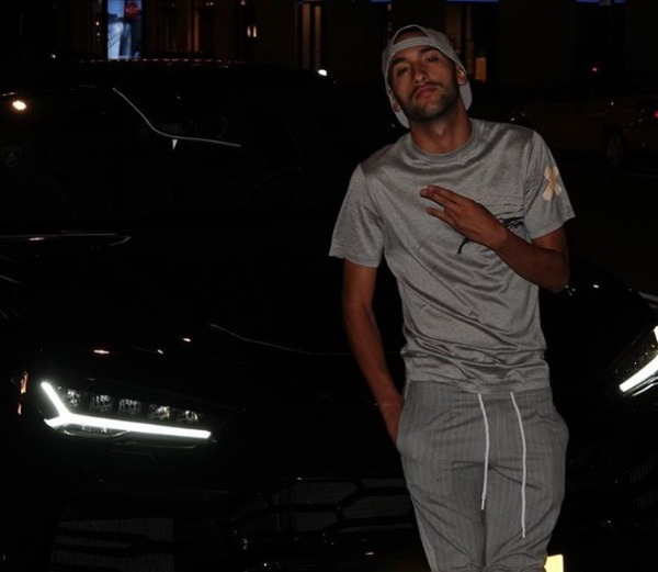 chelseas-hakim-ziyechs-car-collection