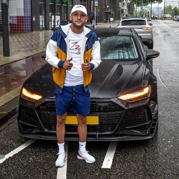 chelseas-star-hakim-ziyech-audi-rs6-r