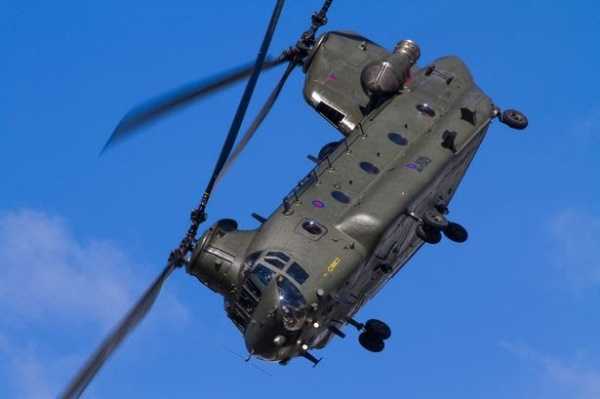 chinook-millitary-helicopter-after-hitting-power-lines