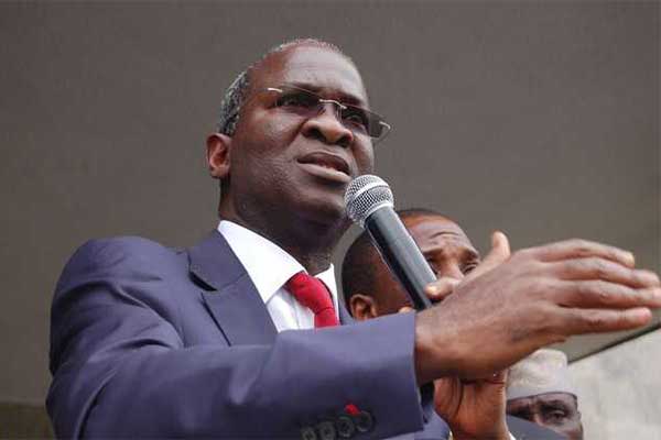 Babatunde Fashola Inspects Ongoing Federal Road Projects In Lagos
