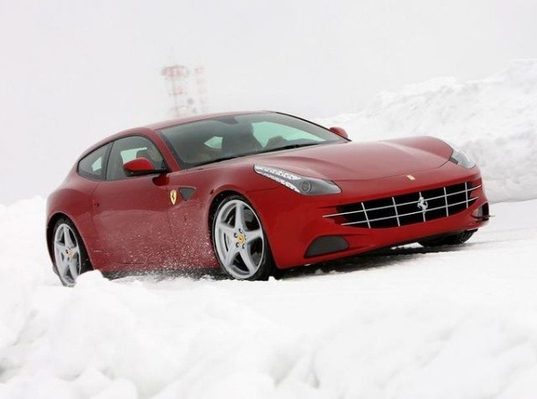 flood-water-from-london-broken-water-pipe-submerged-several-cars-including-a-ferrari-ff