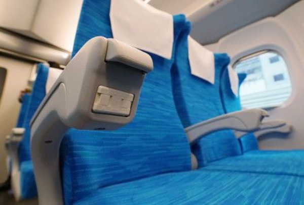 japan-launches-n700s-bullet-train-that-can-transport-passengers-to-safety-during-earthquake