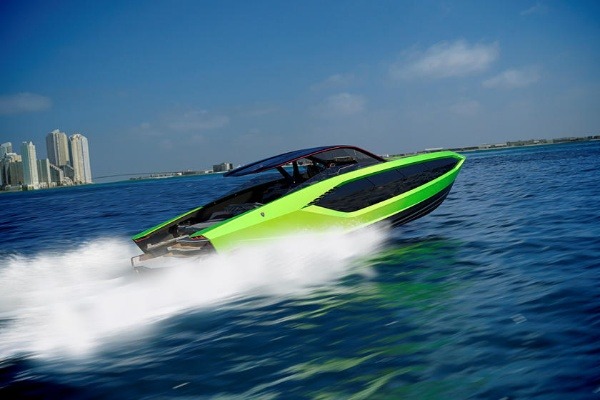 technomar-for-lamborghini-63-unveils-4000-hp-luxury-super-yacht-inspired-by-its-3m-sian-hypercar