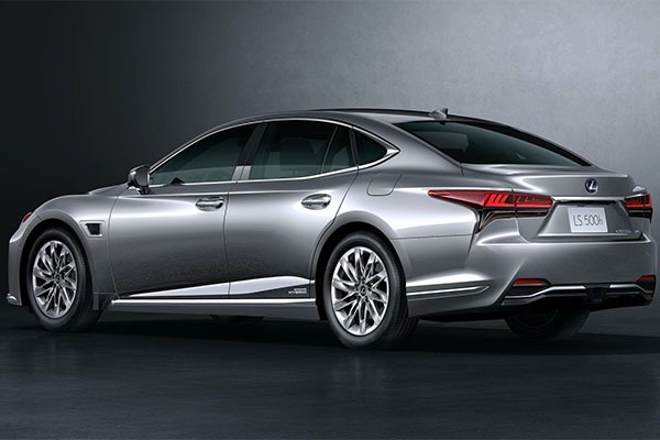 Lexus Refreshes LS Luxury Sedan With New Features For 2021