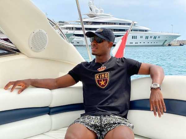 man-utd-odion-ighalo-yacht