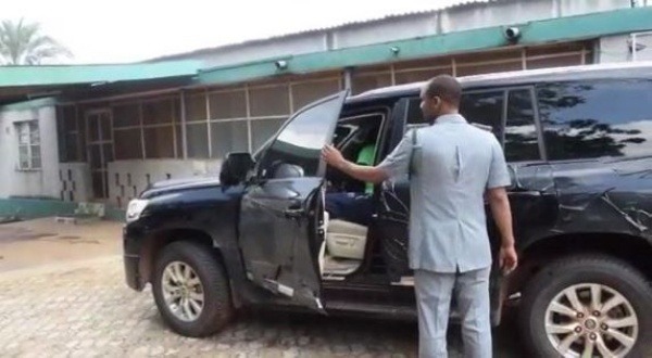 n200m-2020-bulletproof-toyota-land-cruiser-seized-by-nigeria-customs