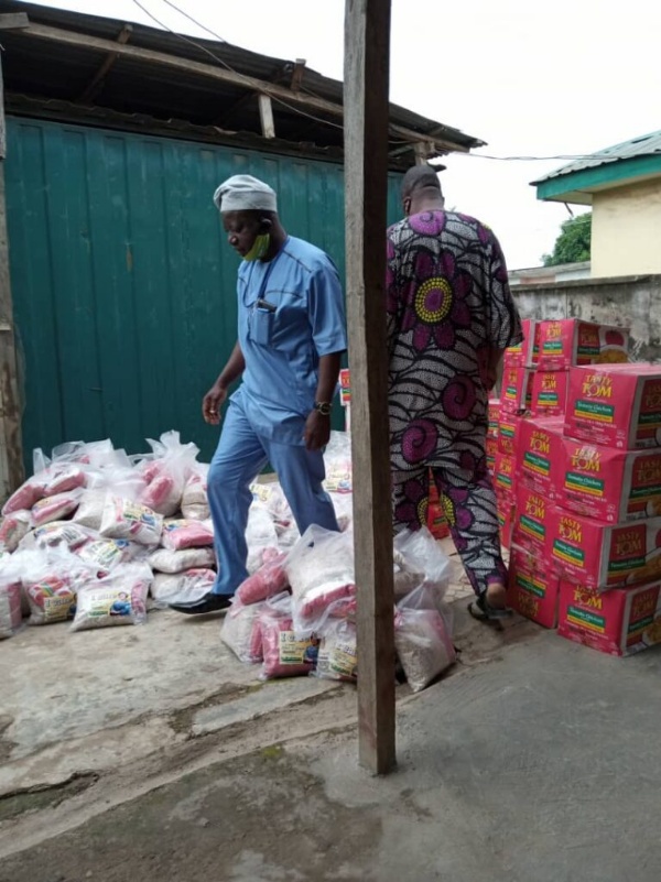 osun-govs-wife-free-fuel-face-masks