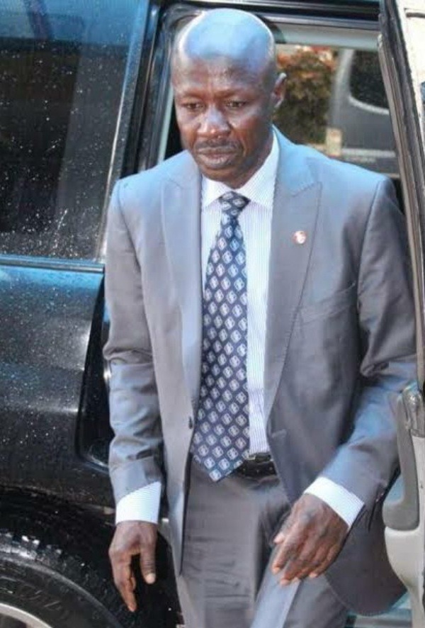 police-seizes-efcc-boss-ibrahim-magus-bulletproof-vehicles