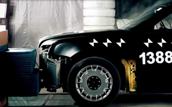 putins-limo-aurus-senat-sedan-crash-test