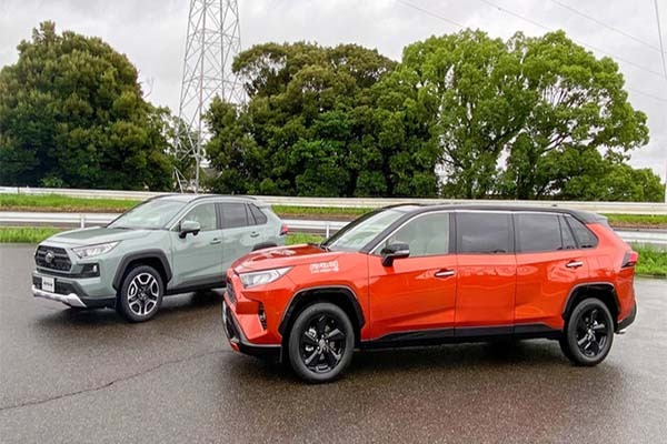 Wow! Toyota Actually Built An Rav4 Limousine In Japan