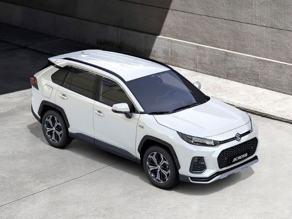 suzuki-across-toyota-rav4-phev-suv