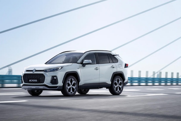 suzuki-across-toyota-rav4-phev-suv