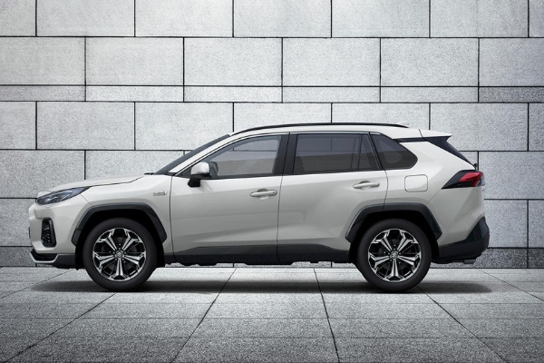 suzuki-across-toyota-rav4-phev-suv