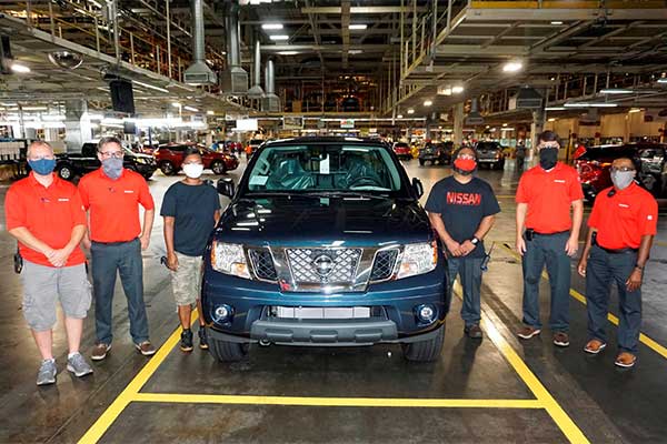 Check Out This Nissan Frontier That Reached The 1m Mile Mark