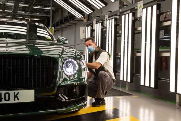 40000th-bentley-flying-spur-produced-after-15-years