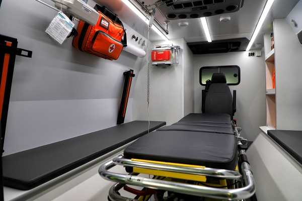 8-wheel-avtoros-shaman-m-atv-ambulance