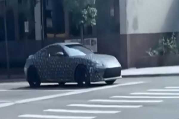 Next Generation Toyota 86 Coupe Spy Photos Caught