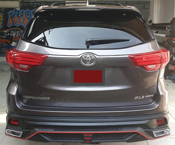 Khaz Customs Rebuilds Accidented Toyota Highlander Into Steroid On Wheels