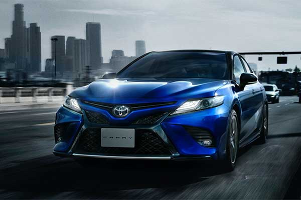 Toyota Celebrates 40 Years Of The Camry With Black Edition