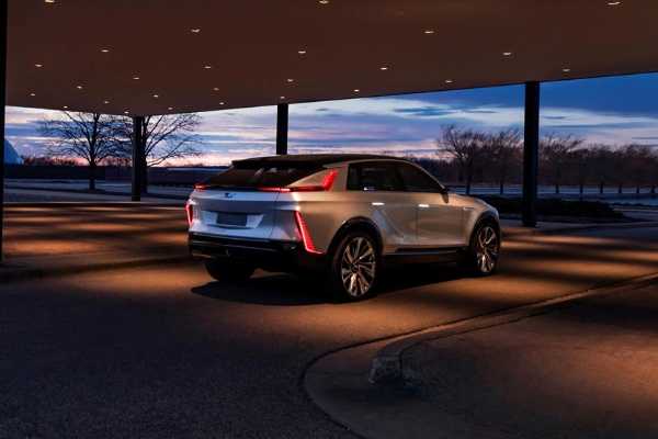 cadillac-lyriq-all-electric-suv