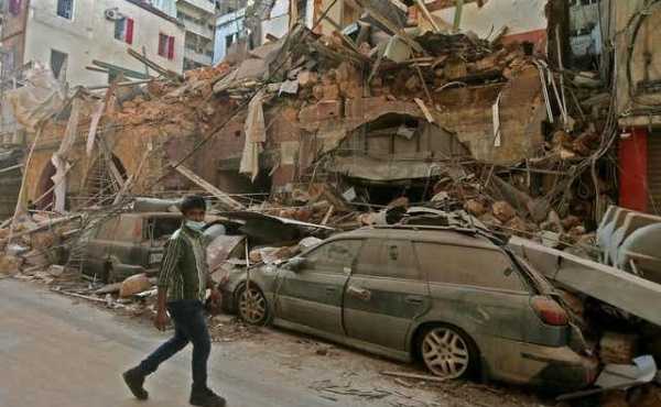 explosion-damaged-cars-lebanon