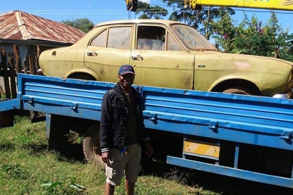 Kenyan Transforms Abandoned Ford Escort MK1 To A Cute Offroader