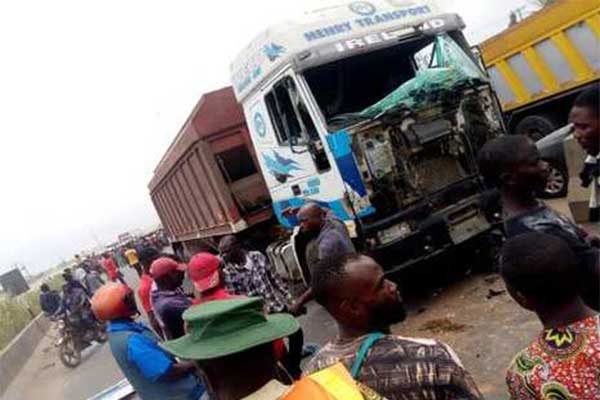 Okada Rider Crushed To Death By A Truck On Lagos/Ibadan Expressway