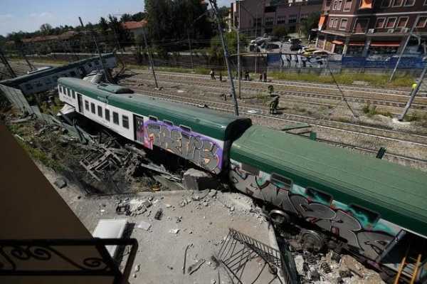 train-derails-in-italy-after-traveling-without-driver-conductor