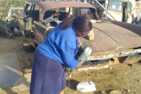 Meet Nosipho Kholutsoane, South African Woman, Who Transforms Old Cars Into Masterpieces (Photos)