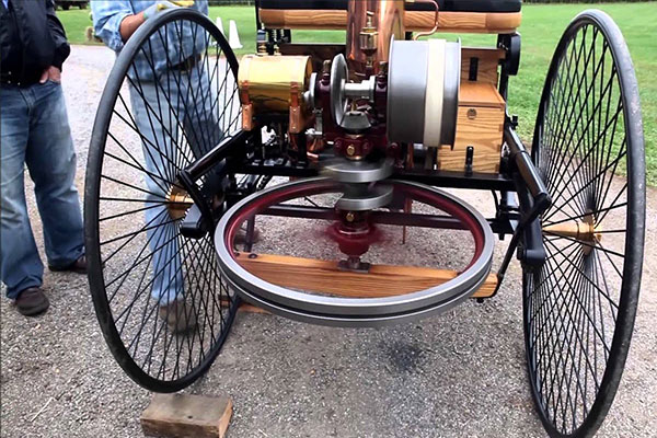 This 1886 Mercedes-Benz Motorwagen Engine Start Video Takes You Back 134 Years