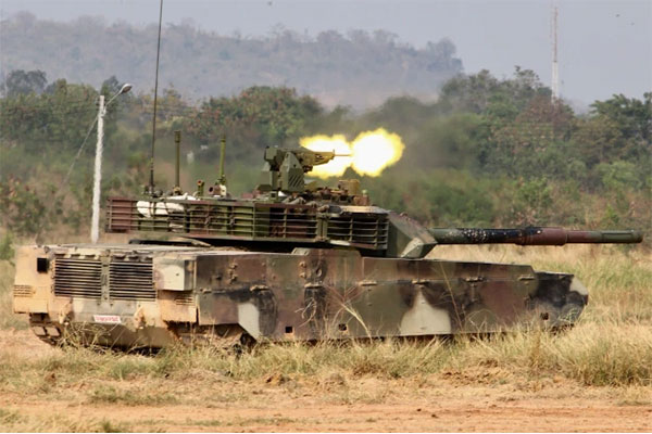 Nigerian Military Procures VT-4 Main Battle Tanks And SH-5 Self-Propelled Howitzers 