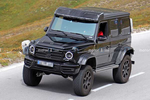 Mercedes-Benz Showcases Spy Photos Of The G-Wagon 4x4