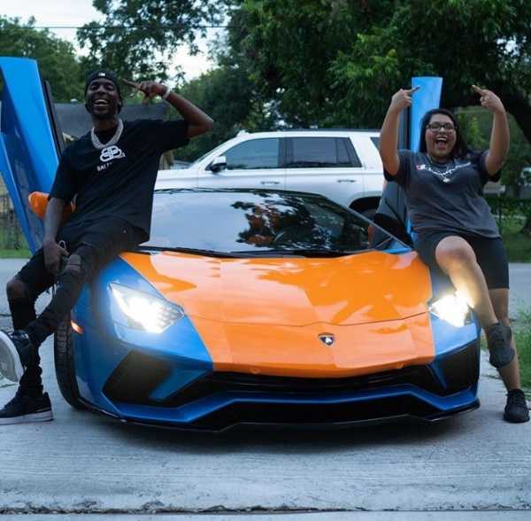 rapper-young-dolph-gifts-fan-lamborghini-aventador