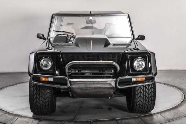 This 1989 Lamborghini LM002 SUV Currently On Sale Costs More Than A New Urus-autojosh