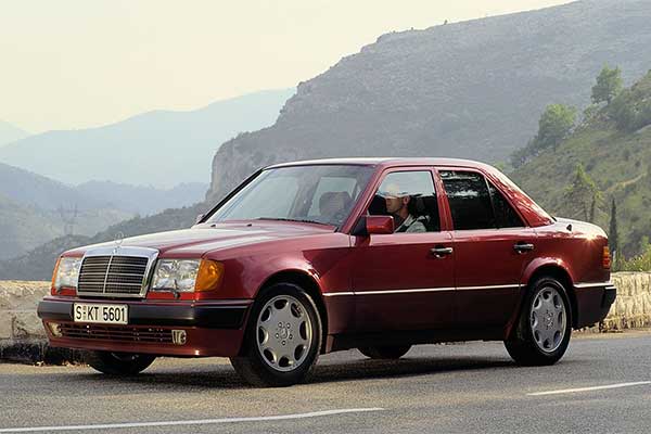 Old School Sunday: Original Mercedes-Benz 500E Clocks 30