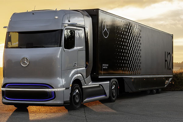 Hydrogen-Based Mercedes-Benz GenH2 Truck Revealed