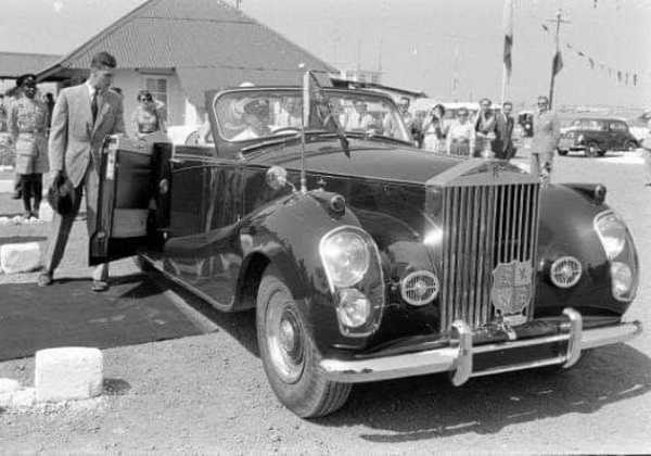 The Rolls-Royce Queen Elizabeth II Used When She Visited Nigeria Displayed At British High Commission Residence In Abuja - autojosh 