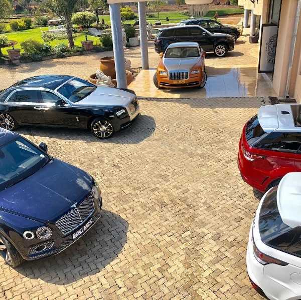 genius-kadungure-ginimbi-businessman-from-poverty-striken-zimbabwe-turn-heads-with-new-lamborghini-aventador