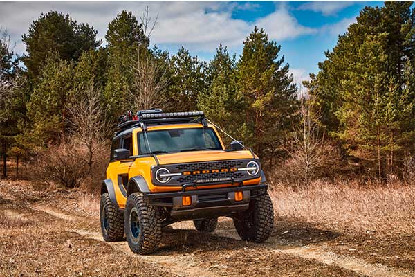 Ford Bronco To Get The Velociraptor Treatment With A 750 V8 Engine