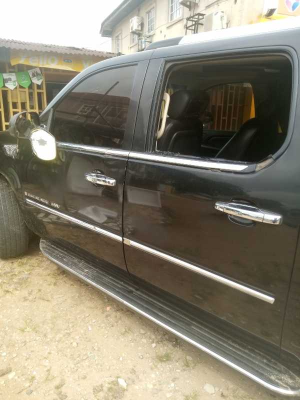 Nollywood actor Clem Ohameze attacked in Uyo, his Cadillac Escalade damaged-autojosh