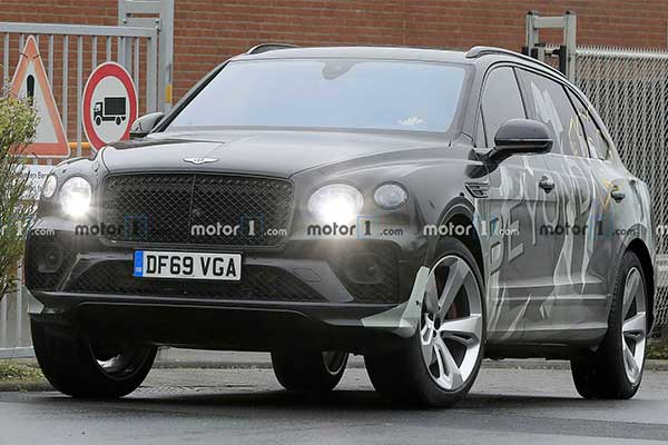 Long WheelBase Bentley Bentayga Teased, Looks Promising