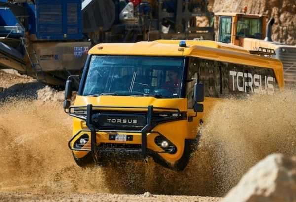 Torsus Praetorian World's Toughest School Bus-autojosh