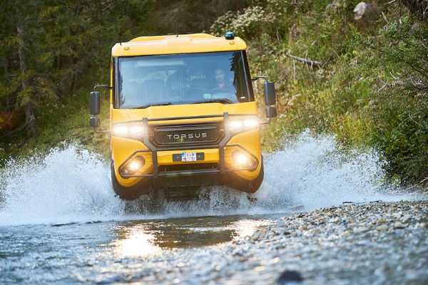 Torsus Praetorian World's Toughest School Bus-autojosh