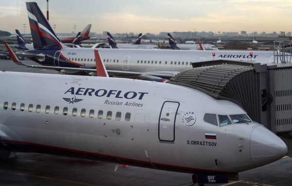 Russian Aeroflot airline crew members charged for smuggling stolen iPhones, iPads, worth $50 Million-autojosh