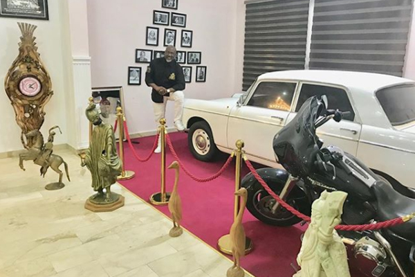 Nigerian Celebrities That Park Their Expensive Cars In Their Sitting Rooms