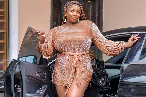 Check Out BBN Star, Dorathy Bachor, In Her Mercedes-Benz Car (Photos)