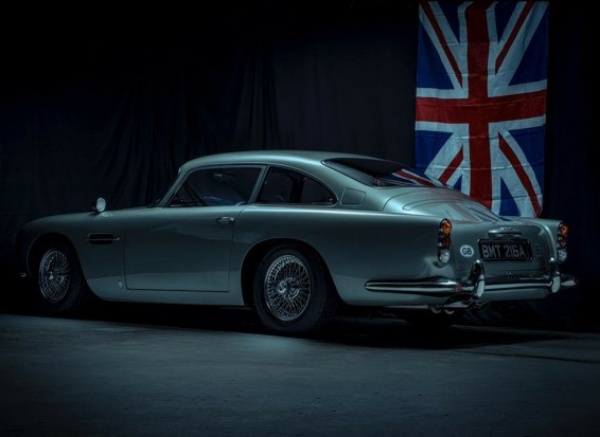 Gadget-filled, Engine-less Replica Of James Bond’s Aston Martin DB5 Sells For Price $201000 - autojosh