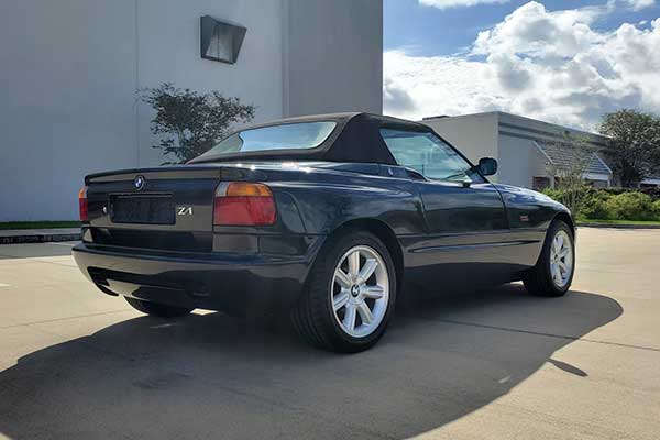 BMW Z1 Roadster: A Sport Car That Disappeared As Soon As It Appeared